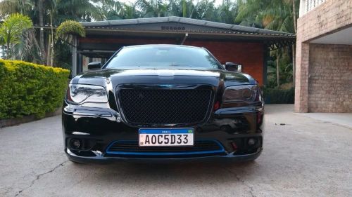 300c LINDO E NOVINHO 