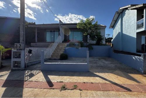Casa com 2 dormitórios no Bairro Primavera - Xaxim/SC