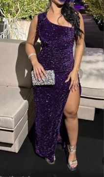 Vestido de festa roxo brilhante (look festa completo)