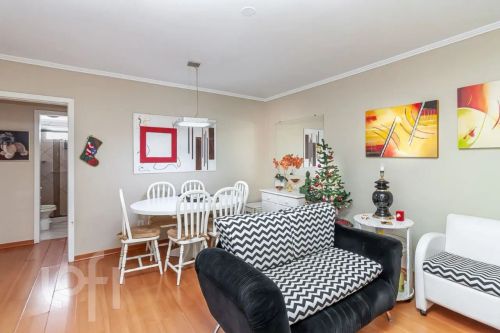 Ótimo apartamento com 2 quartos, 2 vagas, por preço abaixo do mercado.