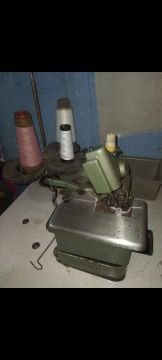 Máquina de Costura Overlock Industrial