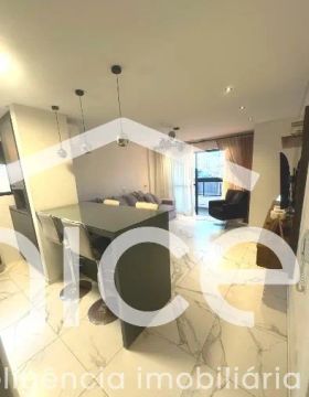 Apartamento com Área Diferenciada, com 02 Dormitórios sendo 01 Suíte no bairro Vila Operár