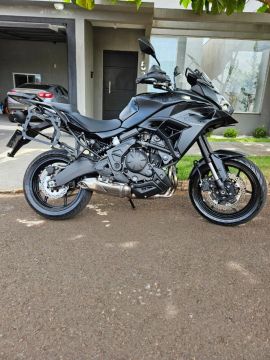  Kawasaki Versys 650 - 2023 - Como Nova! 