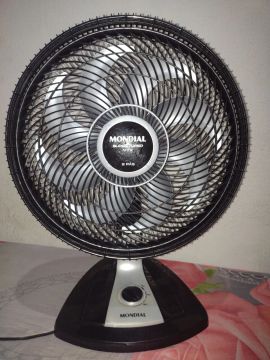 Ventilador de Mesa Mondial Super turrbo 8 Pas