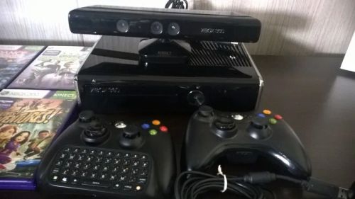 Xbox 360 - HD 250GB com Kinect + 11 Jogos originais em mídia