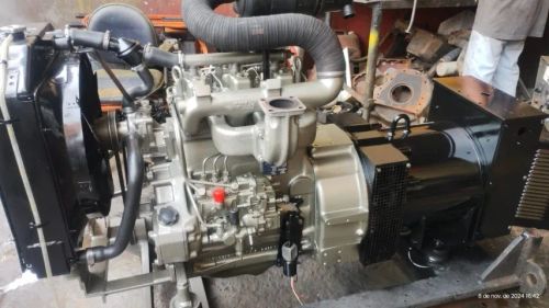 Gerador de Energia 40 kVA Aberto Motor Mwm d229/3 + Weg 40kVA
