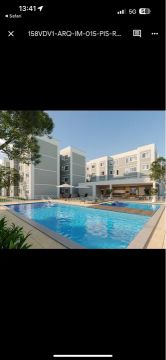 Apartamento com piscina em condomínio fechado