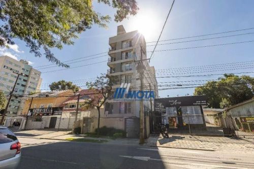 Apartamento com 1 dormitório para alugar, 28 m² por R$ 1.931,00/mês - Portão - Curitiba/PR