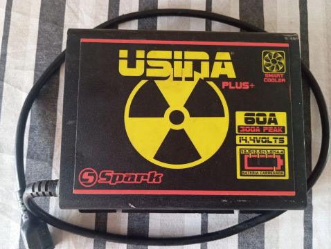 Carregador de Bateria Usida 60A Plus+ - 300A Peak