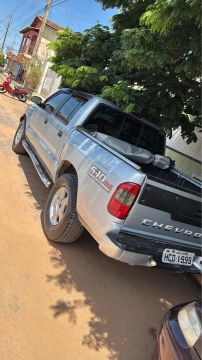 Vende-se essa caminhonete 