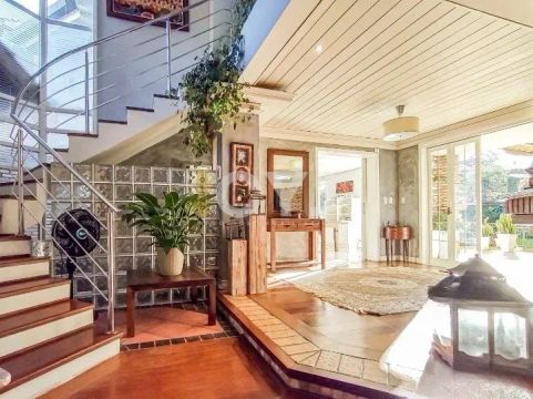 Casa Sobrado 5 dormitórios no bairro Ipanema, Porto Alegre