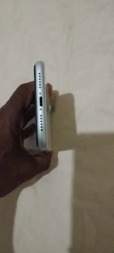 iPhone XR branco 64G