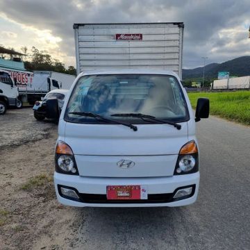 Hyundai hr HDB ano 2022 único dono pouco uso baixo km Rodado