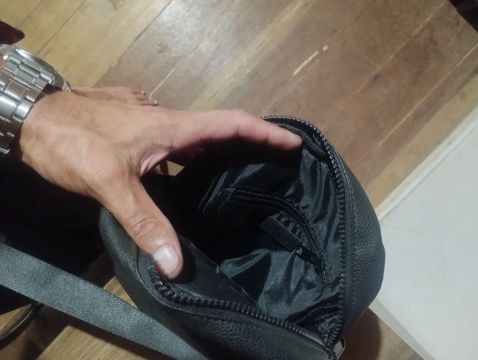 Bolsa de ombro masculina preta