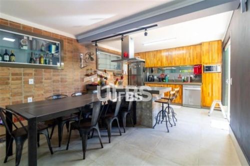 Residencial Luiz Fortini - Casa de Condomínio 2 quartos, sendo 1 suíte