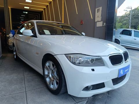 BMW 318I 2012 