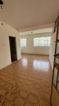 Alugo excelente ponto comercial no bairro o Feitosa, Maceió - AL.
