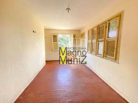 Apartamento com 2 quartos para alugar, 85 m² por R$ 600/mês - Padre Andrade - Fortaleza/CE