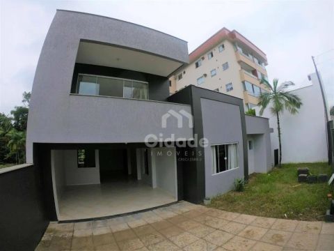 Casa com 3 suítes para, 240 m² por R$ 3.000/mês - Vila Lenzi - Jaraguá do Sul/SC