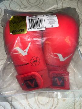 Luvas de Karatê Arawaza - Vermelhas - Tamanho M- Seminovas- WKF APPROVED