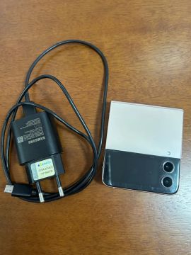 Sansung Z Flip 4