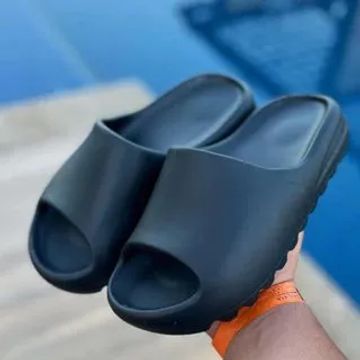Chinelo Preto