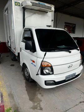 Hr 2017 com baú frigorífico 120000 super zero