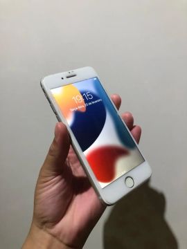 iPhone 7 32GB Branco