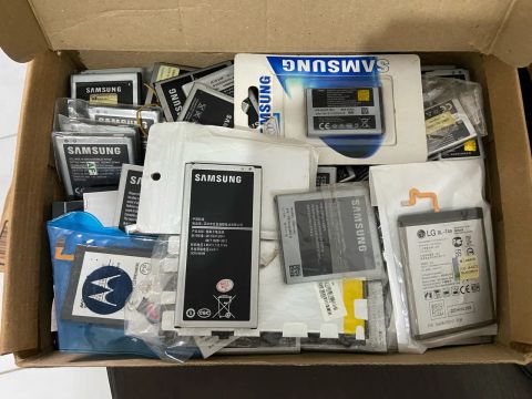 Lote de baterias de celular Samsung e LG