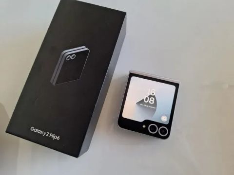 SAMSUNG GALAXY Z FLIP 6 512GB - GARANTIA ATÉ FEV/2026 - IMPECÁVEL
