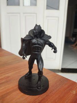 Miniatura Pantera Negra em Resina - Edição Colecionador