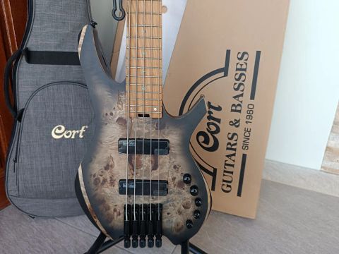 Baixo Cort headles 5cordas ativo e passivo com bartolini novo!