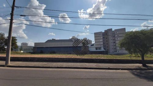 Terreno plano com 553m² por 1.135.507, em localização privilegiada no Jd Portal da Colina,