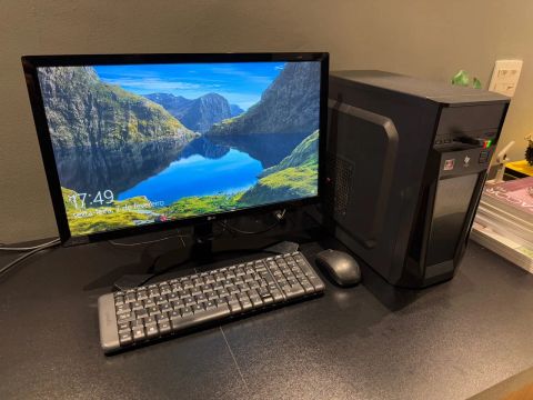PC Desktop Gamer