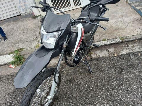 Vendo moto  Honda bros 2011 baixa km flexível 150