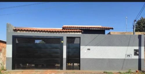 F. CASA Á VENDA NO BAIRRO CAUMÉ