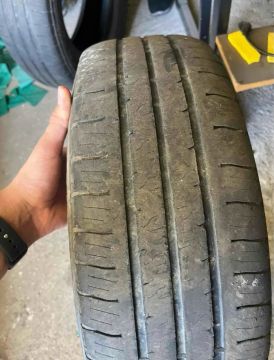Vendo 2 pneus Goodyear assurance aro 14 175/70