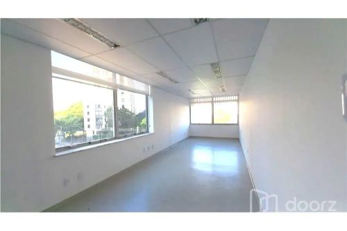 Salas/Conjuntos em Itaim Bibi com 167.43 m² , 2 vaga(s).