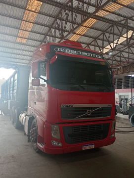 Caminhão Volvo FH Globetrotter - 2014