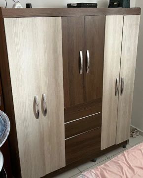 Guarda roupa 6 portas com gavetas
