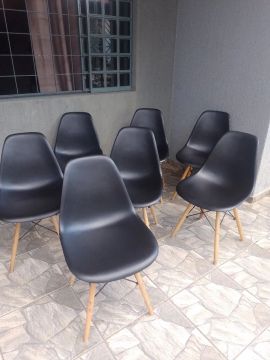 Cadeiras pé palito semi novas 80 cada