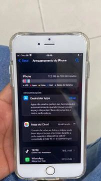 iPhone com 128GB de armazenamento - Pouco uso!