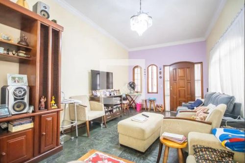 Casa à Venda - Bela Vista, 3 Quartos, 200 m2