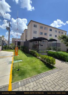 Conforto e lazer: apartamento de 3° andar, aconchegante com 2 dormitórios e estrutura comp