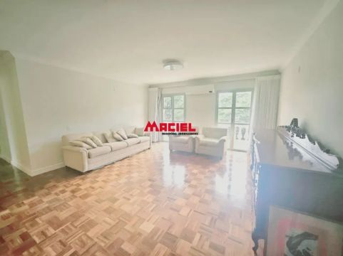 -APARTAMENTO VAGO - REFORMADO - 166 METROS - 2 VAGAS PARALELAS -