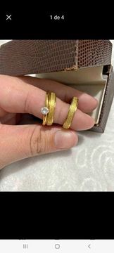 Par alianças 4mm banhada a ouro18k + anel solitário Brinde 