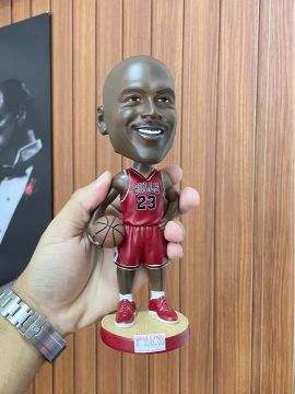 MICHAEL JORDAN ACTION FIGURE