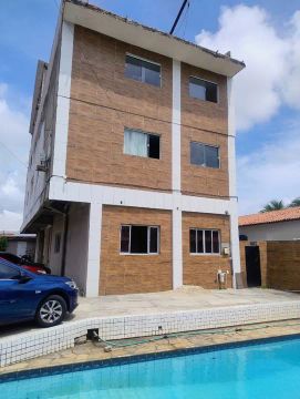 Aluguel de Apartamento Térreo Estilo Casa em Capim Macio