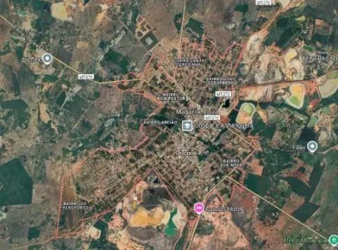Imóvel para venda tem 498 metros quadrados com 1 quarto em Centro - Poconé - MT