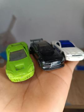 Carrinhos Hot Wheels - 3 peças
